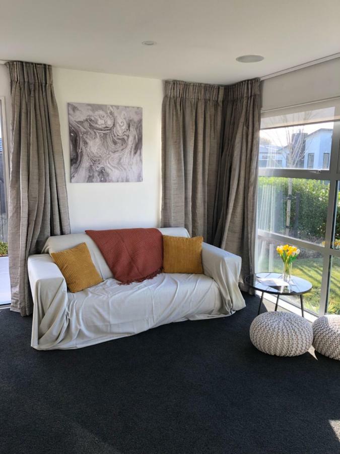 7*7 Holiday Home Christchurch Buitenkant foto